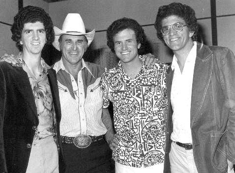 Family with Reg Lindsay