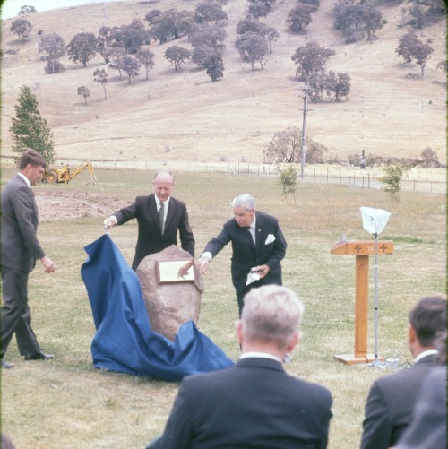 DSS-43 plaque