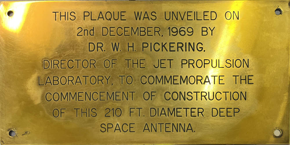 DSS-43 plaque