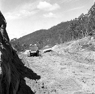 Pans Freeway construction